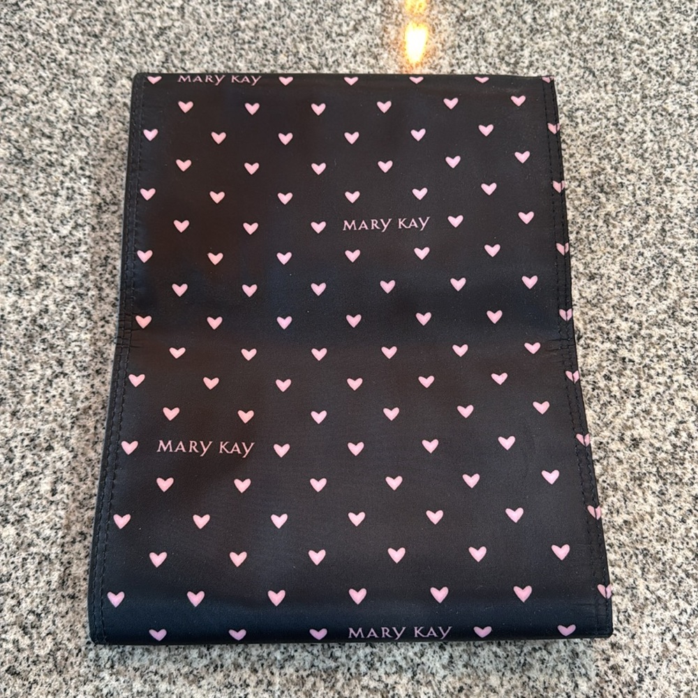 Mary Kay Hanging Organizer- NEW without tags! - Picture 7 of 7